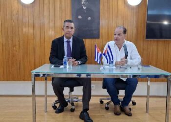 Institución cubana comparte en Francia experiencias de labor social