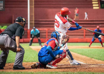 Alto voltaje en la reanudación de la Serie Nacional de Béisbol Alto voltaje en la reanudación de la Serie Nacional de Béisbol