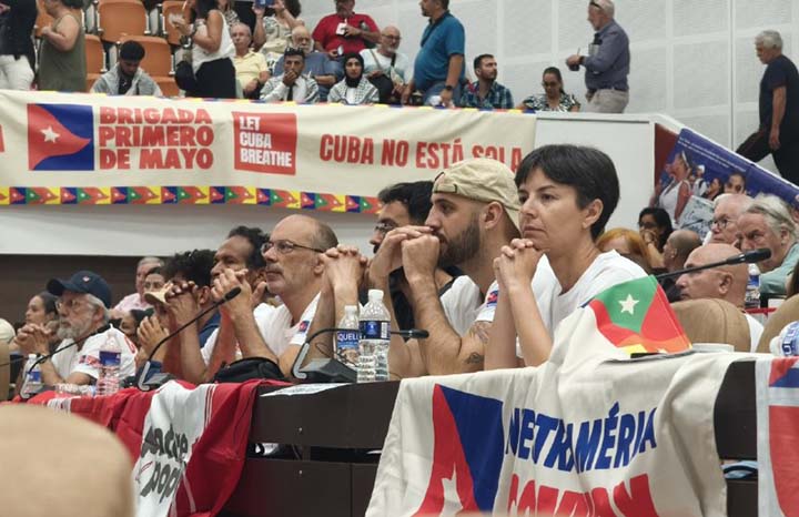 Desde el mundo con Cuba se alzan las banderas de la solidaridad