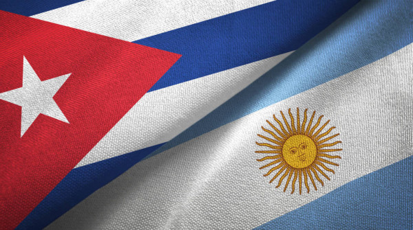 Solidarios argentinos avanzan en campaña por Cuba Cuba-Argentina