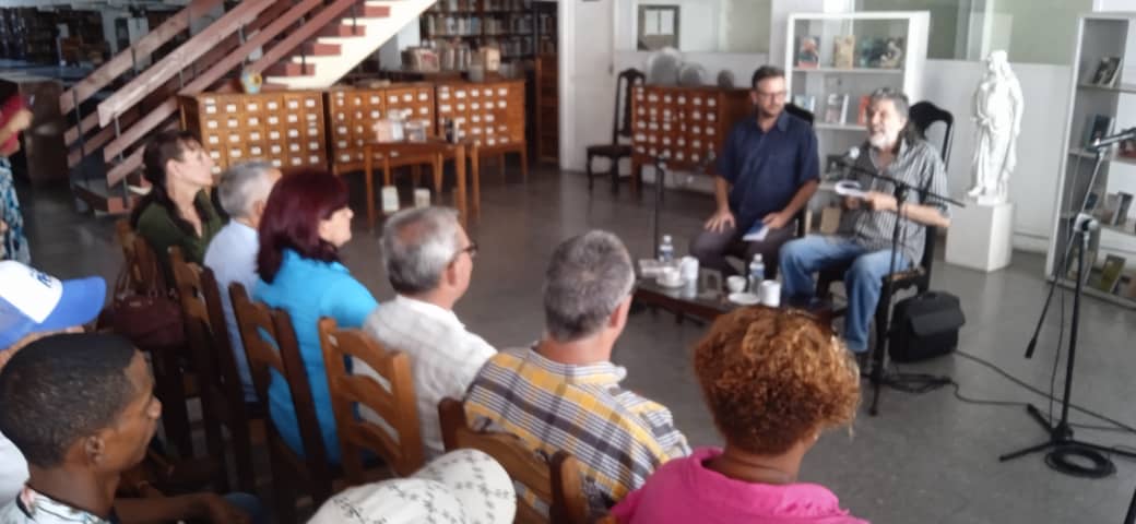 «El humor de Misha», un libro necesario