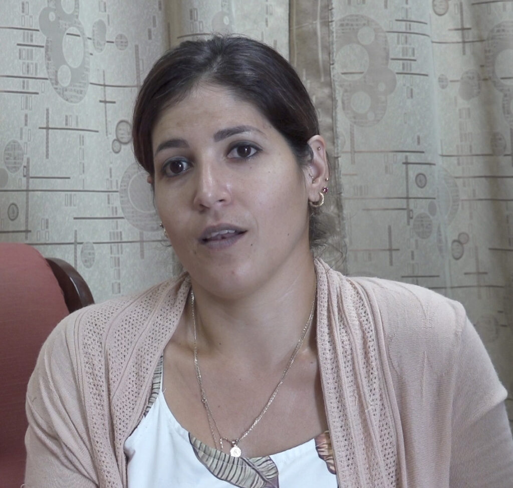 No fue a primera vista Yohanna: Entre las experiencias que más agradece Yohanna de su trabajo como supervisora es el intercambio con otros jóvenes que laboran en el sistema electoral.