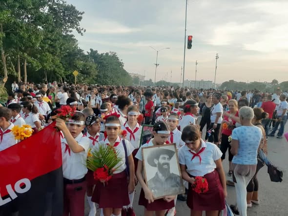 Convocan en Pinar del Río a homenaje a Camilo Cienfuegos